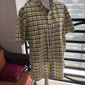 Daniel Cremieux Yellow and Navy Plaid Short-Sleeve Button-Down Shirt